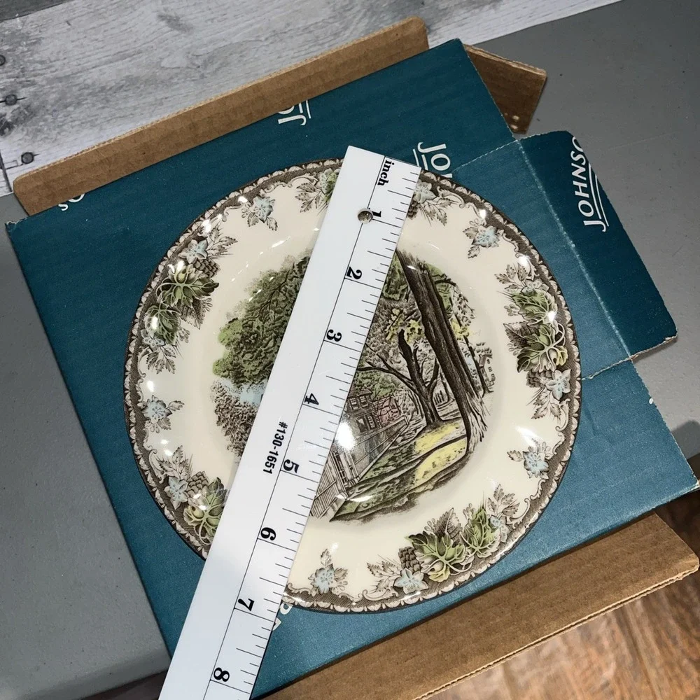 VTG Johnson Bros Friendly VillageBuffef Plate 'The Village Street'  6.3/4 Set Of